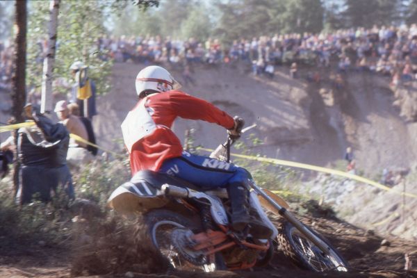 Gennady Moiseev laskemassa siilomonttuun. Hyvinkään MM-250 1978